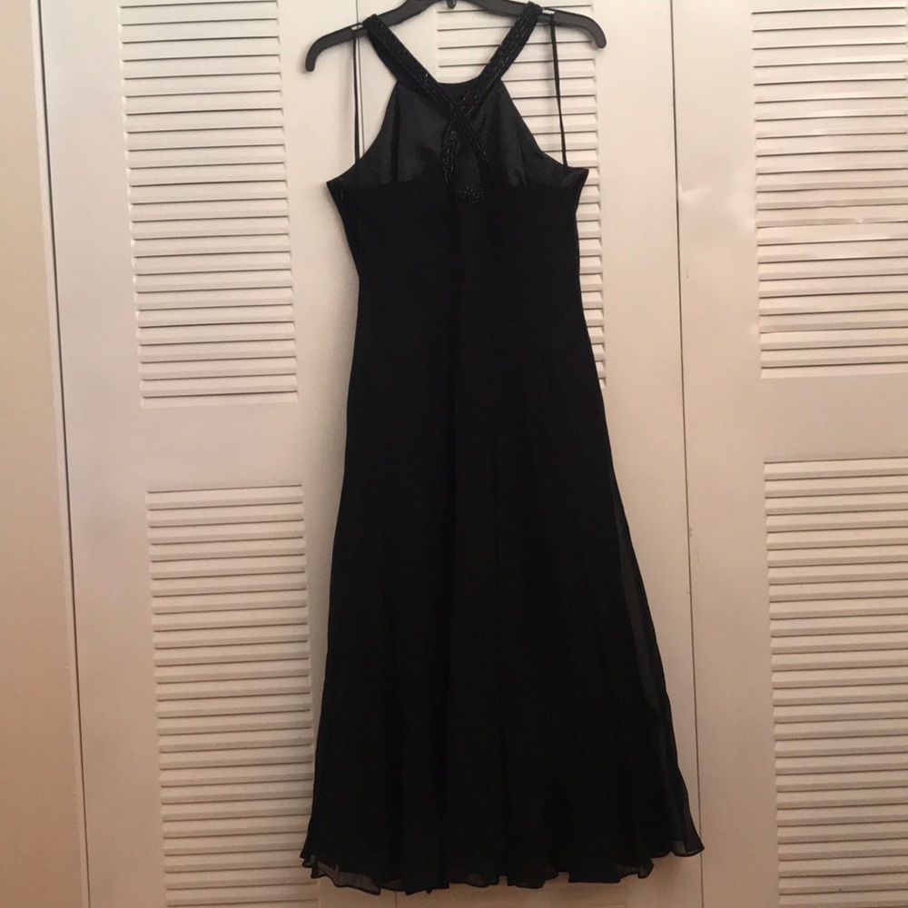 Dress - Picture 4 of 7